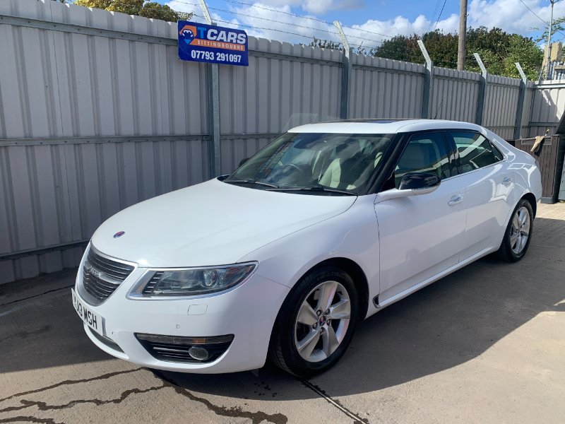 White Saab 9-5